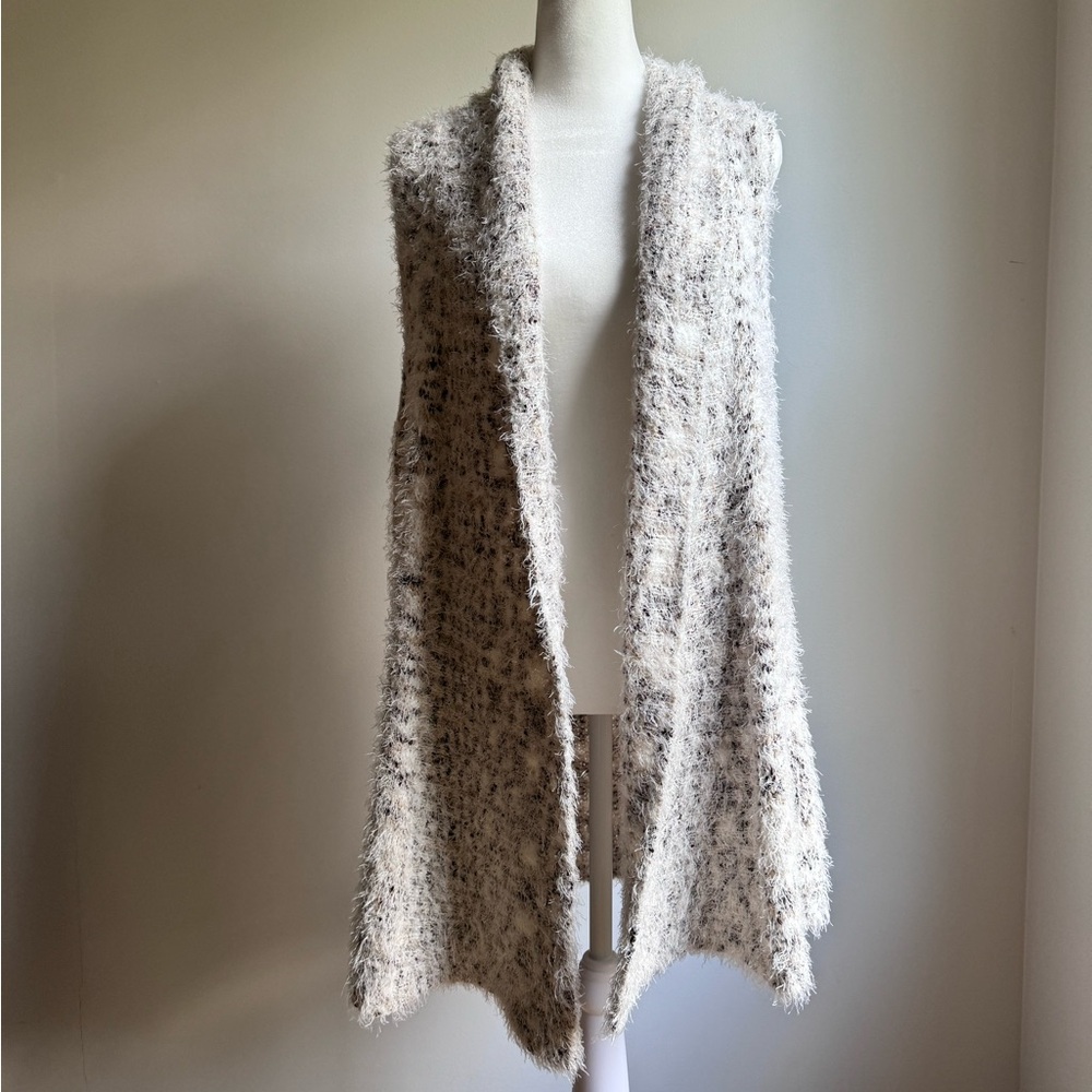 Kensie Cardigan Sweater Vest Fuzzy Lightweight Cream, Brown, Tan Size Meium